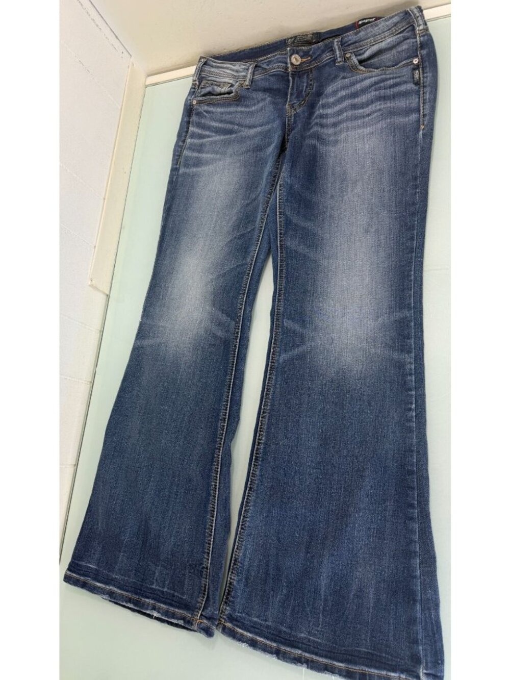 Silver Aiko Jeans Women's 31W 34L Flare Leg Stretch Y2K